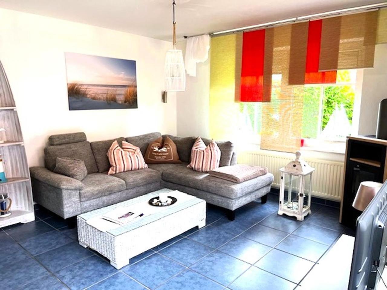 Ferienwohnung Haus Schwalbennest Eg Ditzum Exterior foto